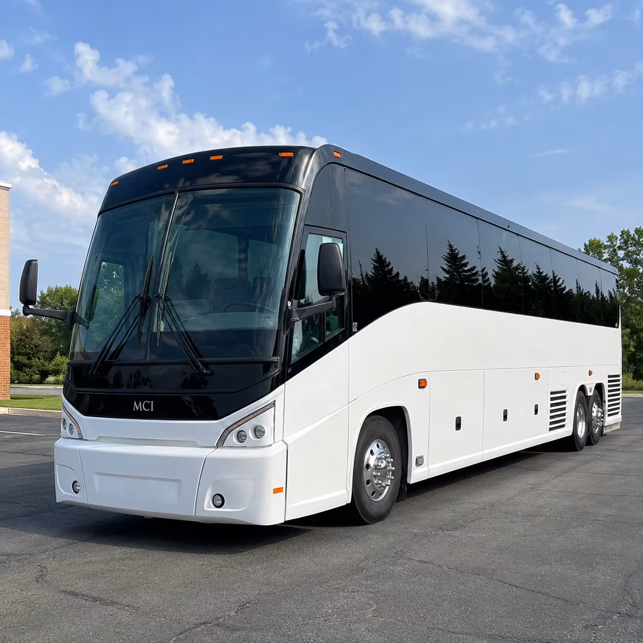 charter bus shuttle service between duluth and minneapolis saint paul international airport msp