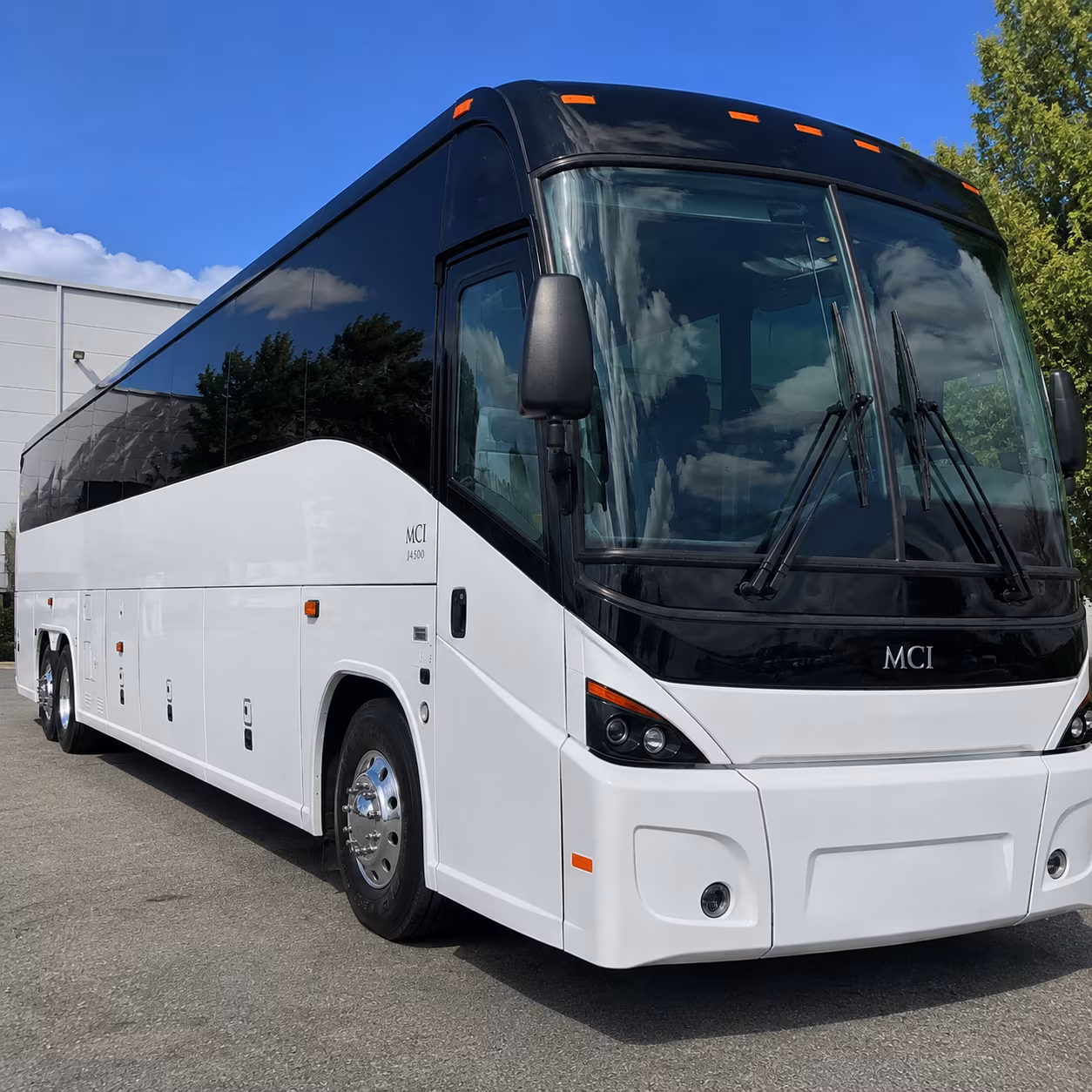 grandma s marathon shuttle buses from duluth to two harbors