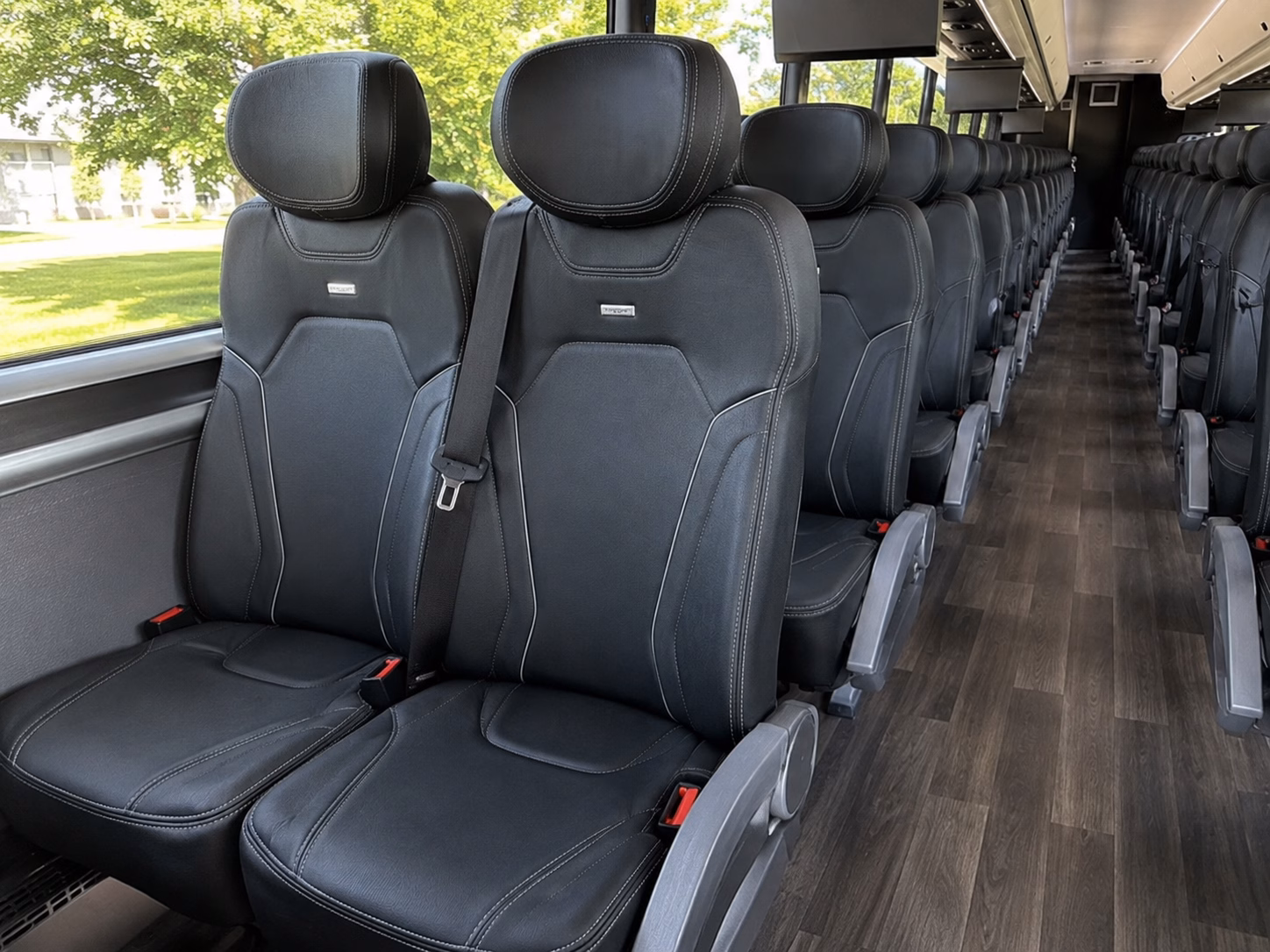 how your starting location and deadhead miles affect charter bus rates in duluth