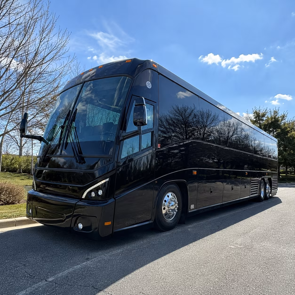 north shore retreats and camp trips are easy with a charter bus